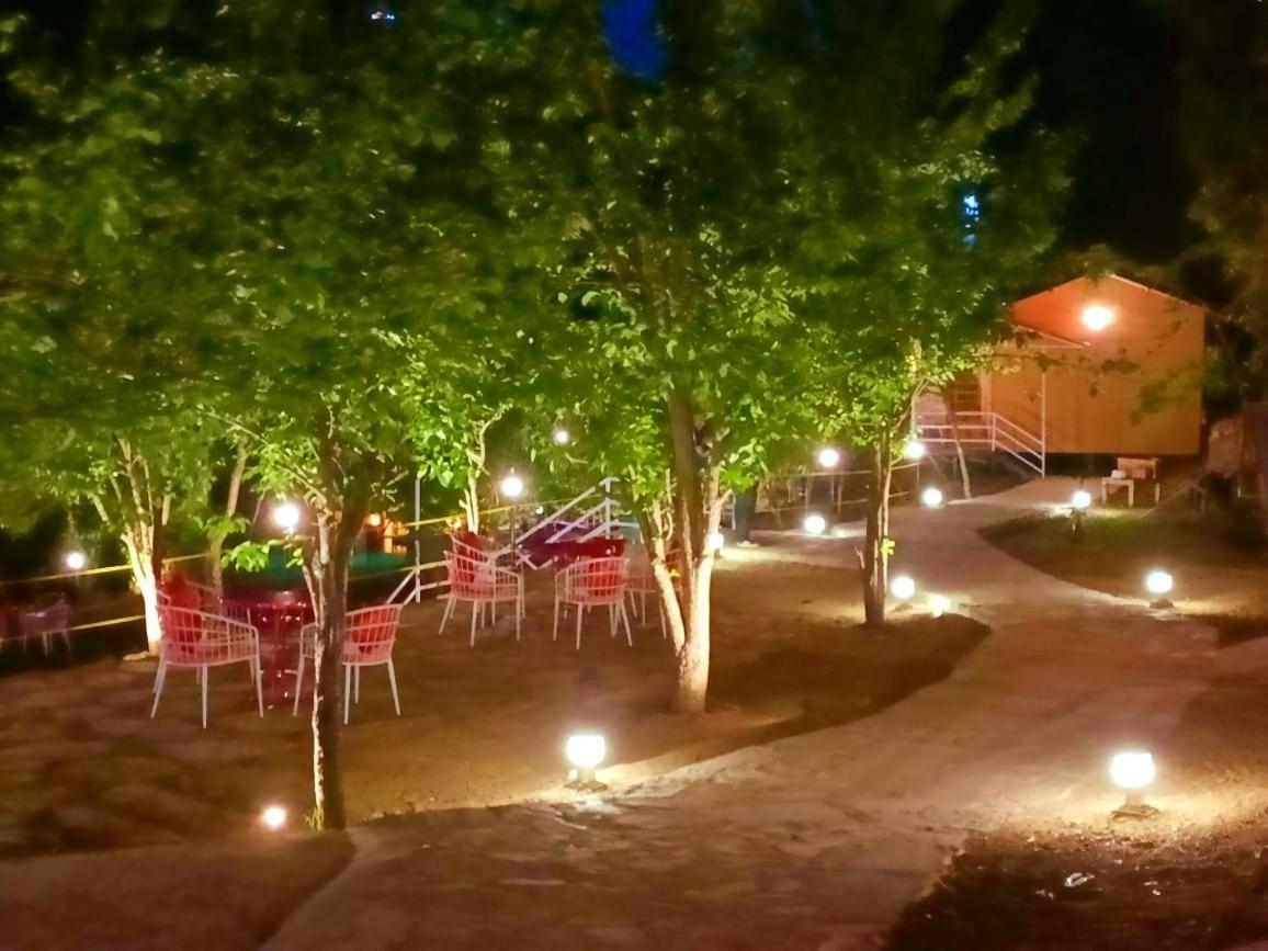 Aaroham Resort, Шимла Екстериор снимка