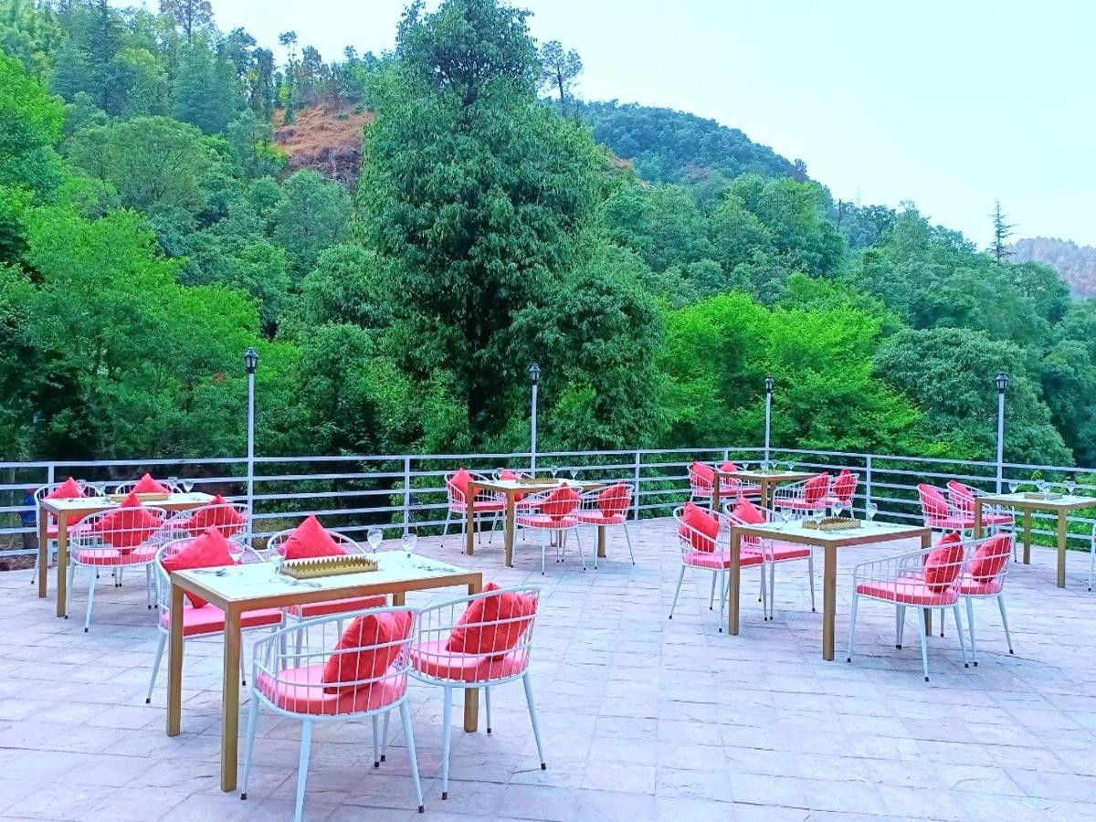 Aaroham Resort, Шимла Екстериор снимка